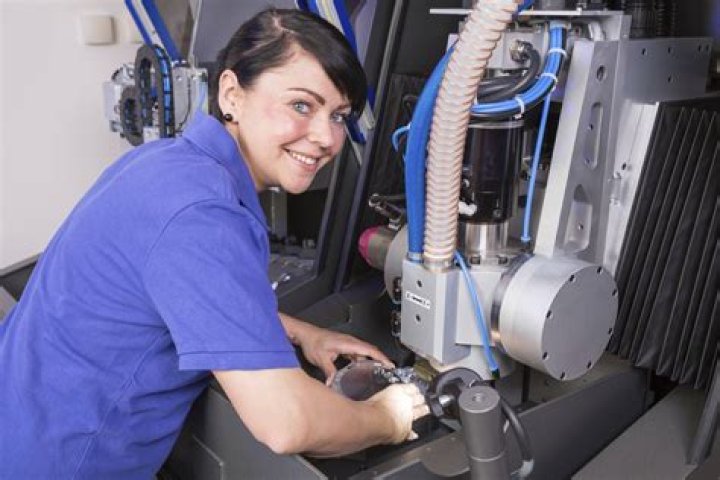 Was macht man in der Ausbildung als Zerspanungsmechaniker?